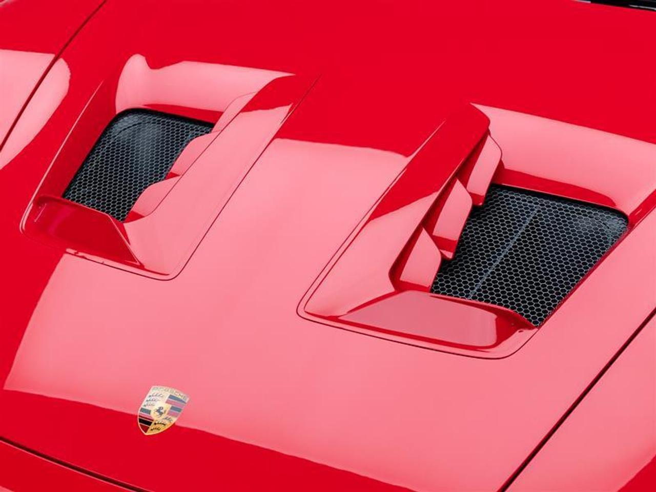 2025 Porsche 911  Photo