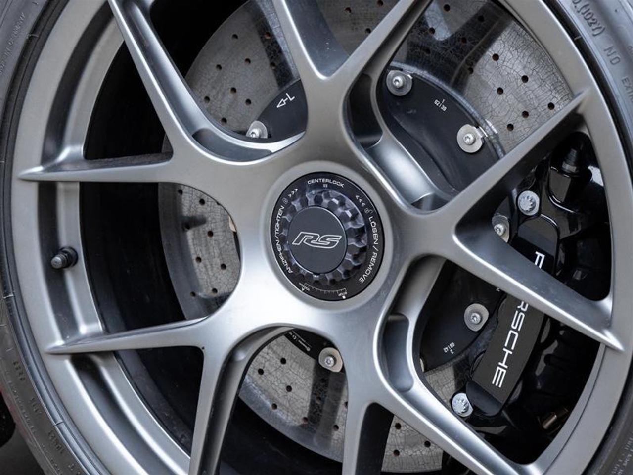 2025 Porsche 911  Photo