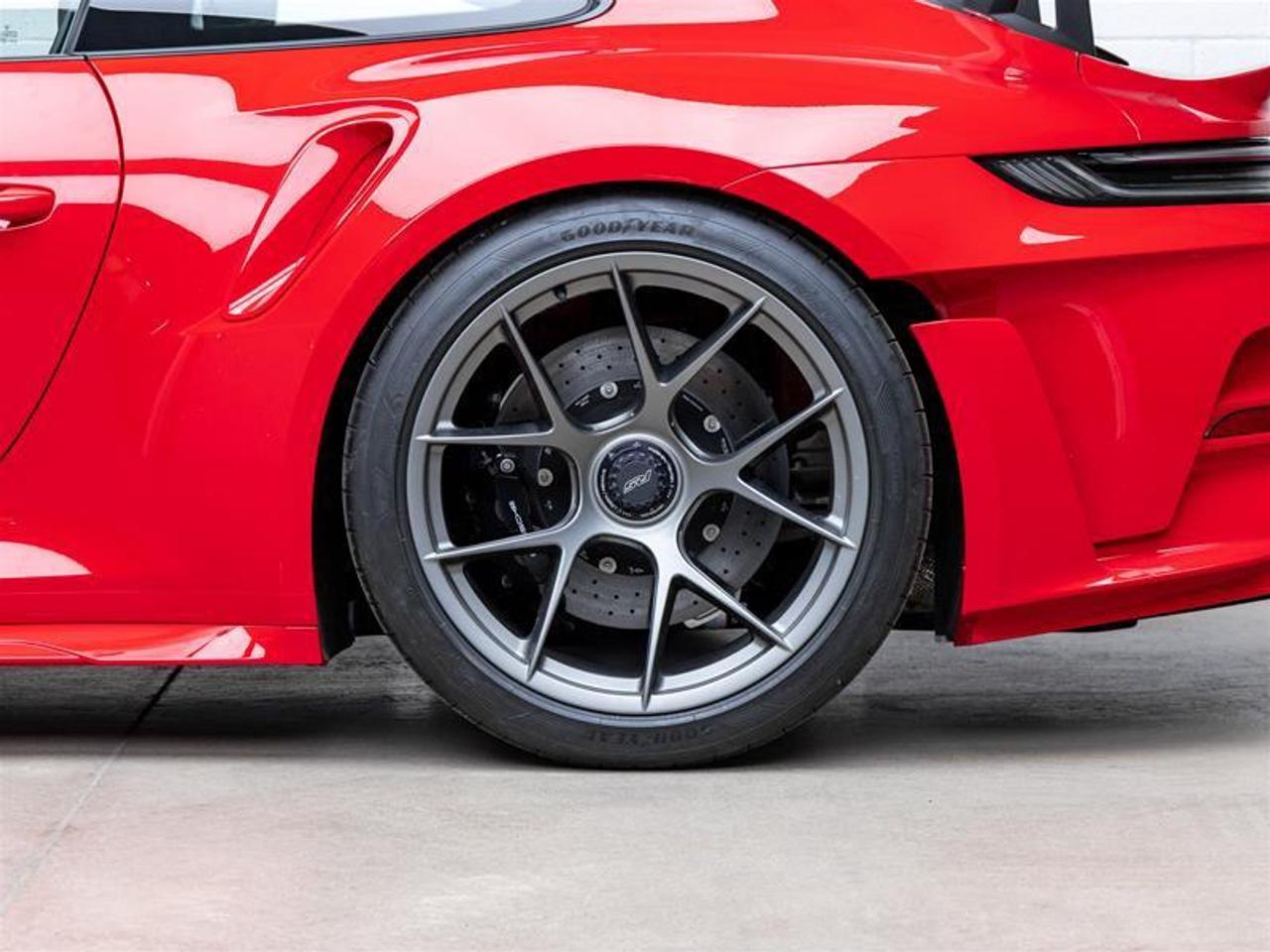 2025 Porsche 911  Photo