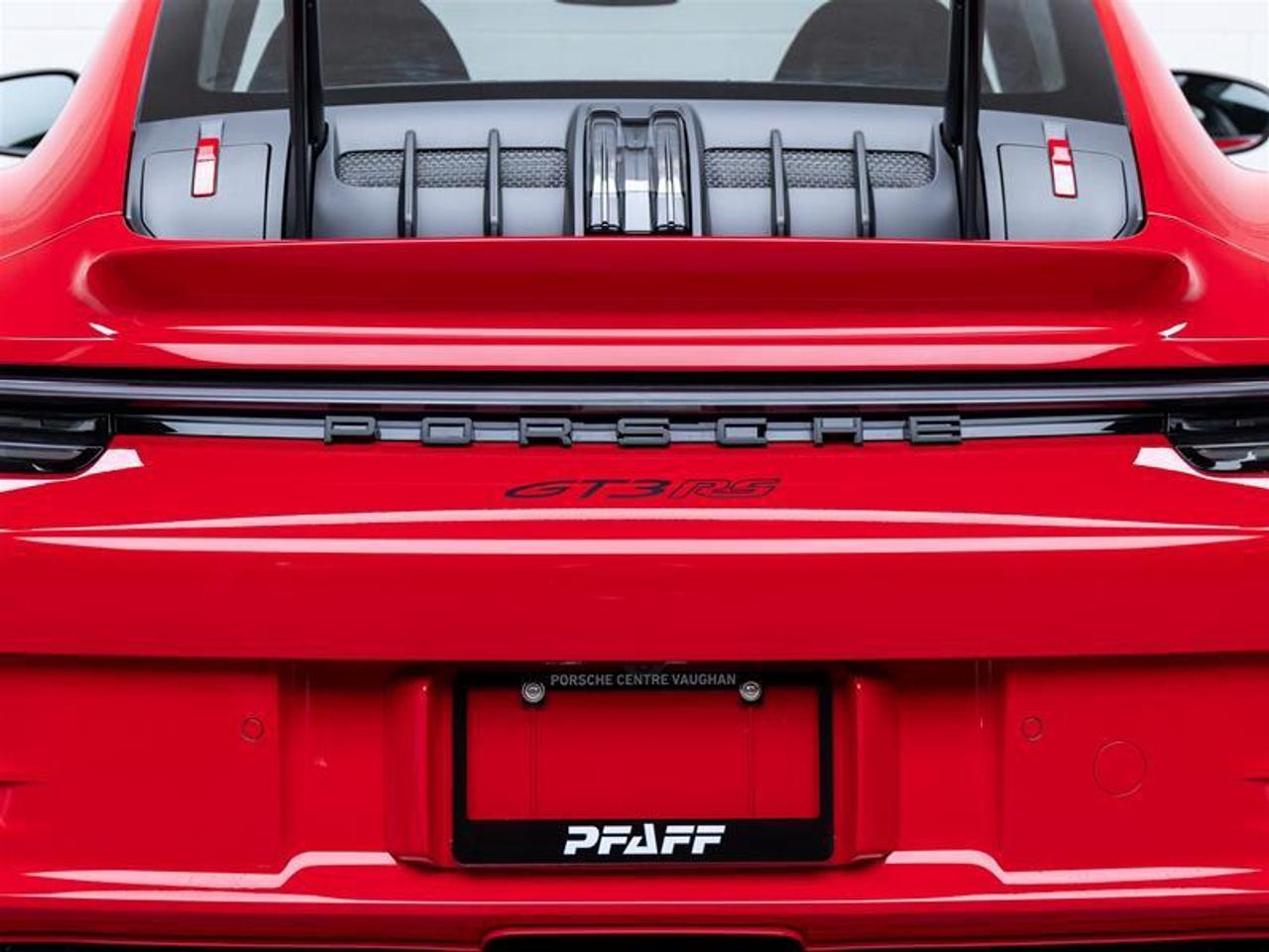 2025 Porsche 911  Photo