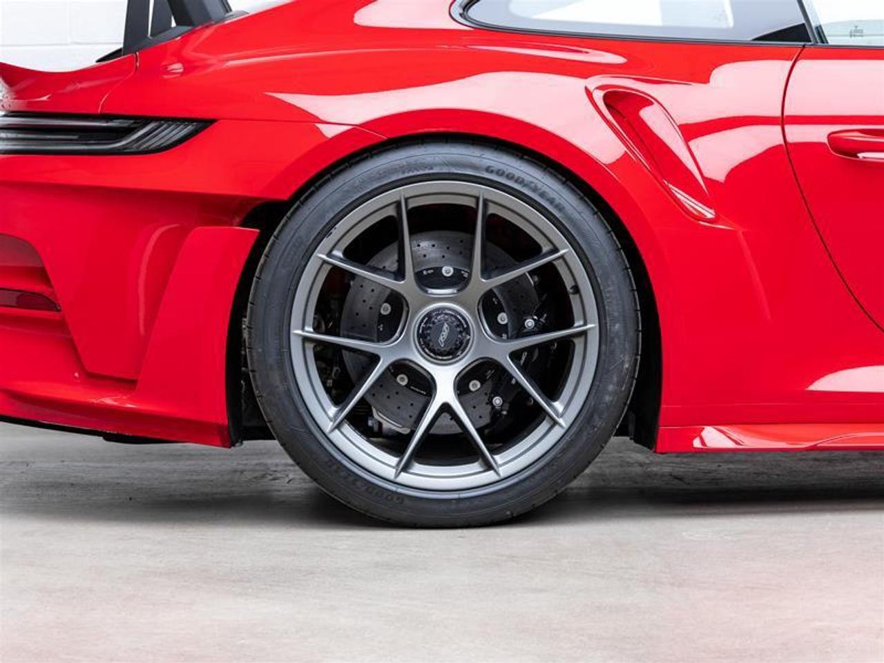 2025 Porsche 911  Photo