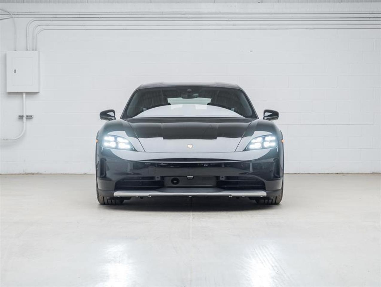 2025 Porsche Taycan  Photo