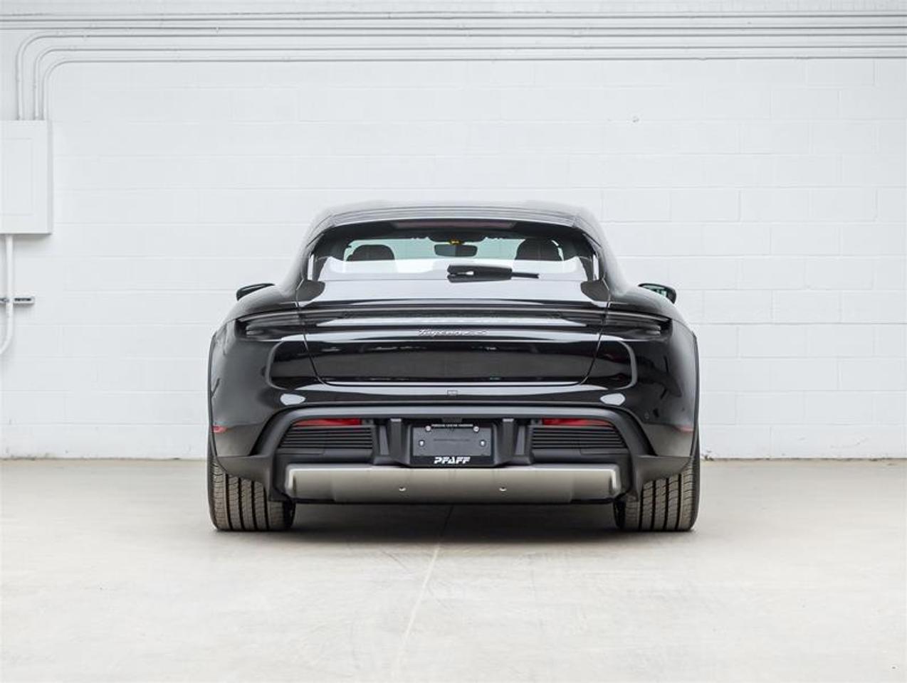2025 Porsche Taycan  Photo