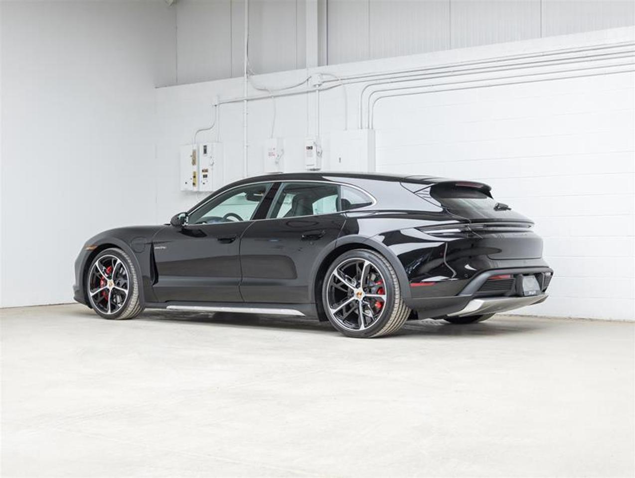 2025 Porsche Taycan  Photo