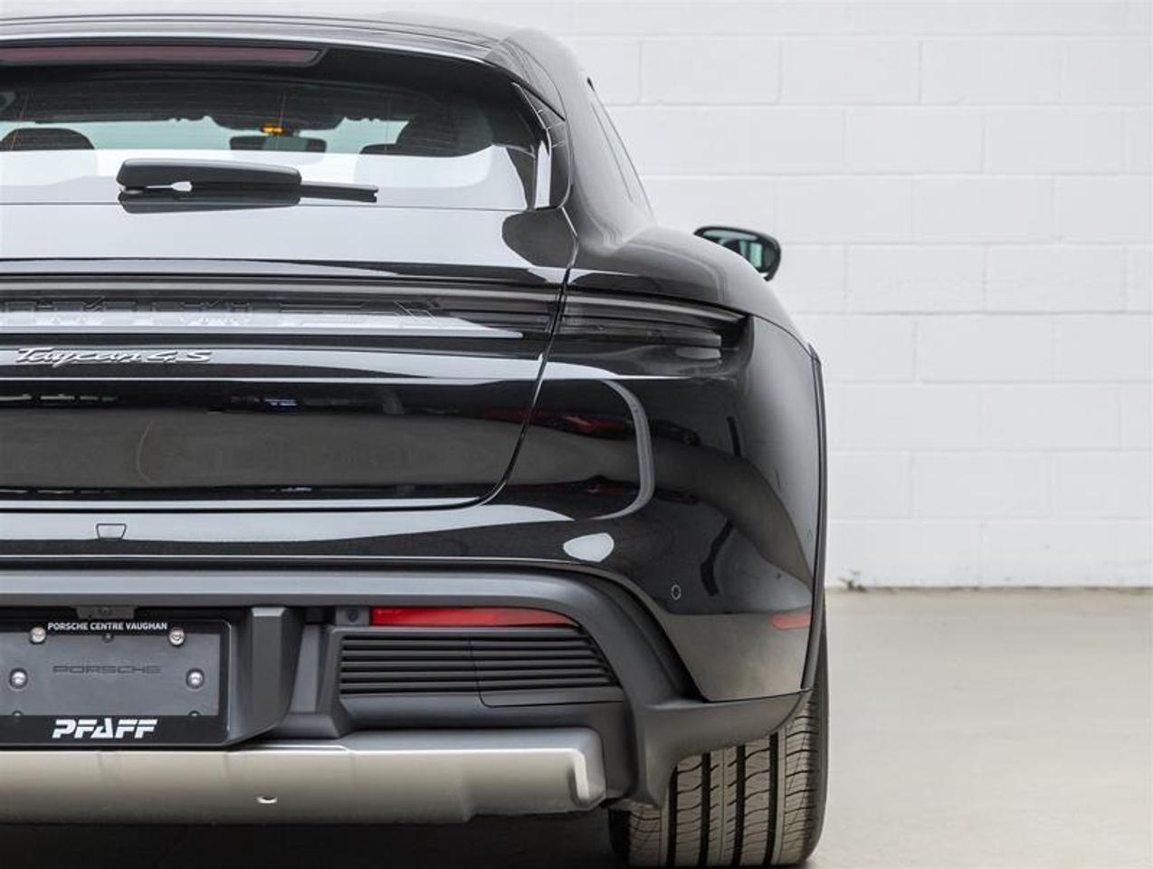 2025 Porsche Taycan  Photo