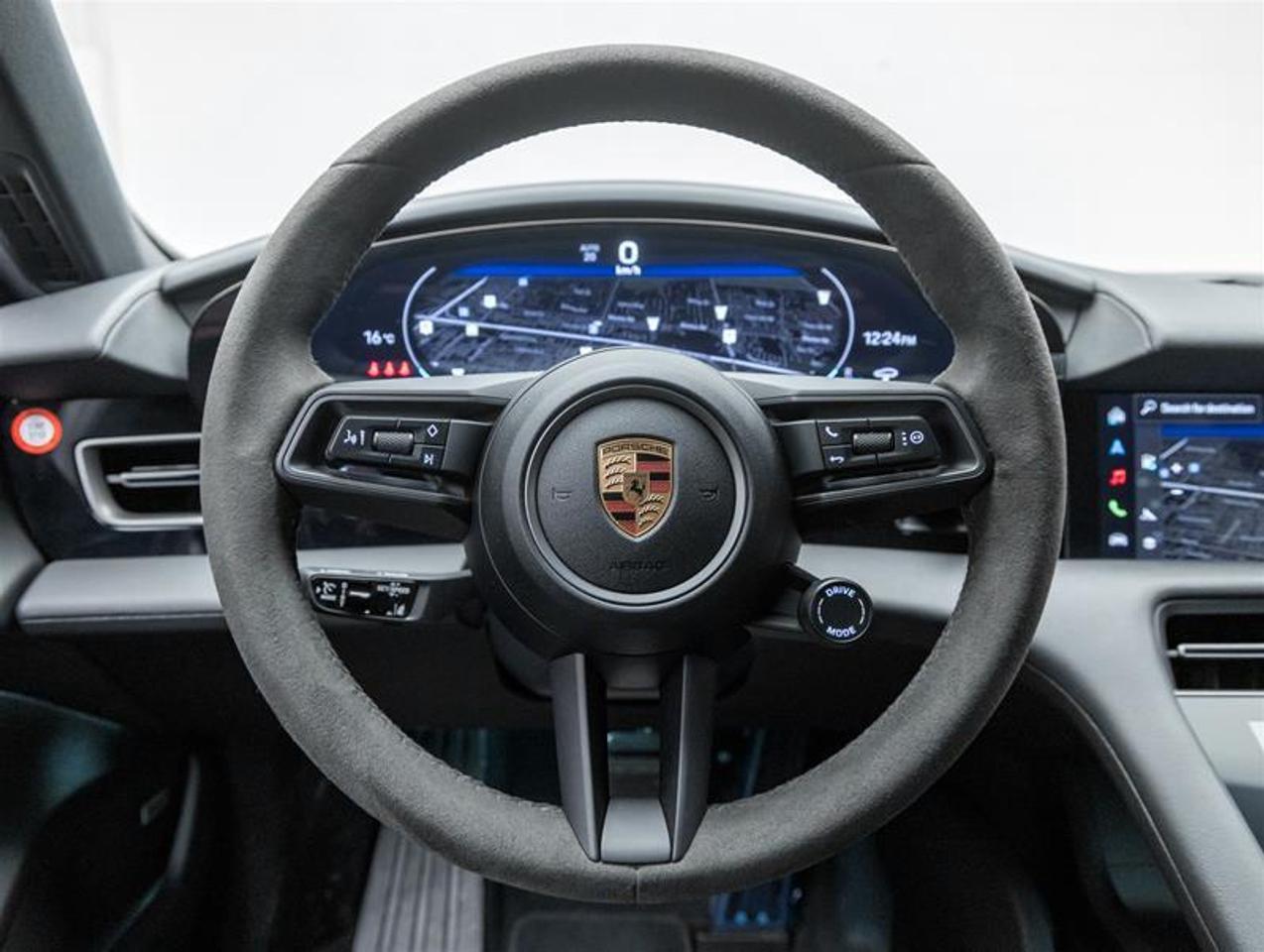 2025 Porsche Taycan  Photo