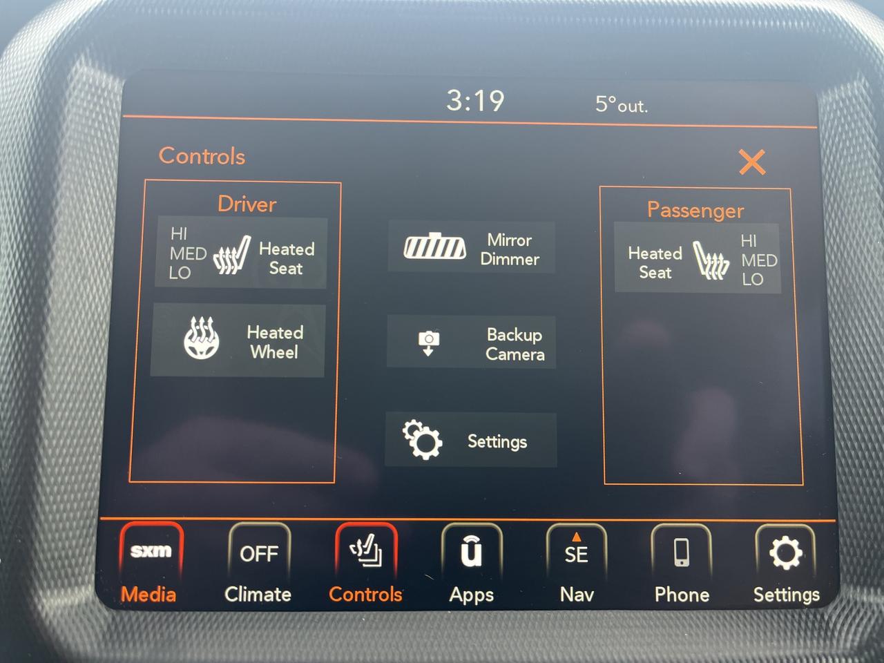 2019 Jeep WRANGLER UNLIMITED Sahara - Htd Leather - Remote Start Photo