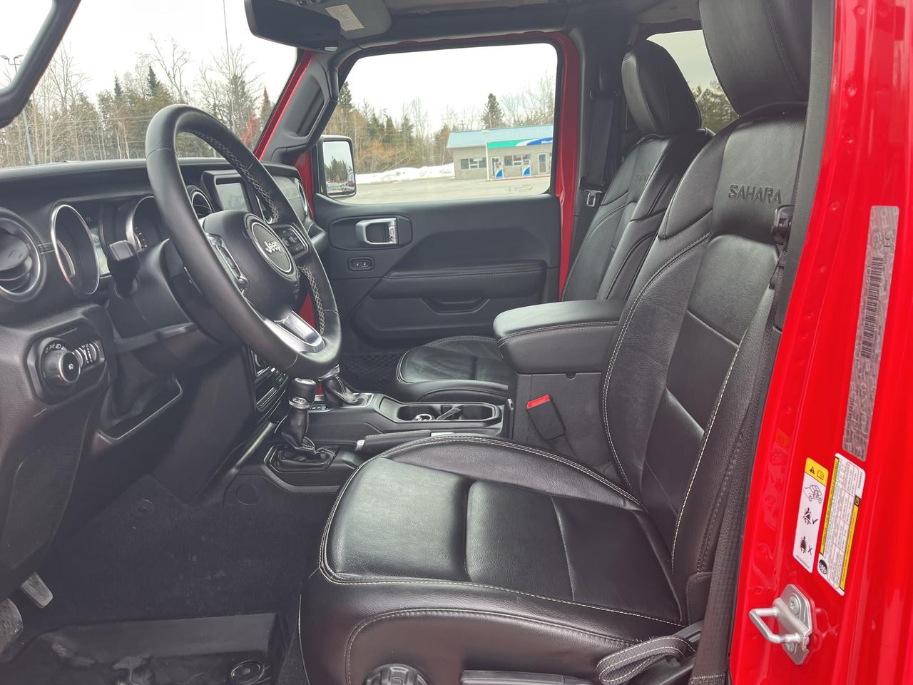 2019 Jeep WRANGLER UNLIMITED Sahara - Htd Leather - Remote Start Photo