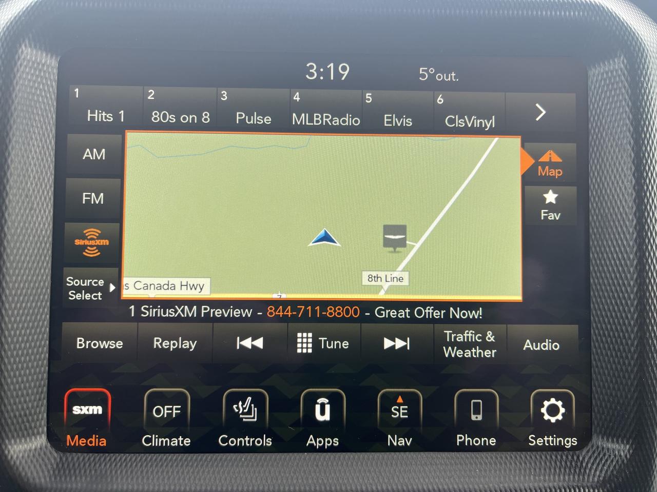 2019 Jeep WRANGLER UNLIMITED Sahara - Htd Leather - Remote Start Photo3