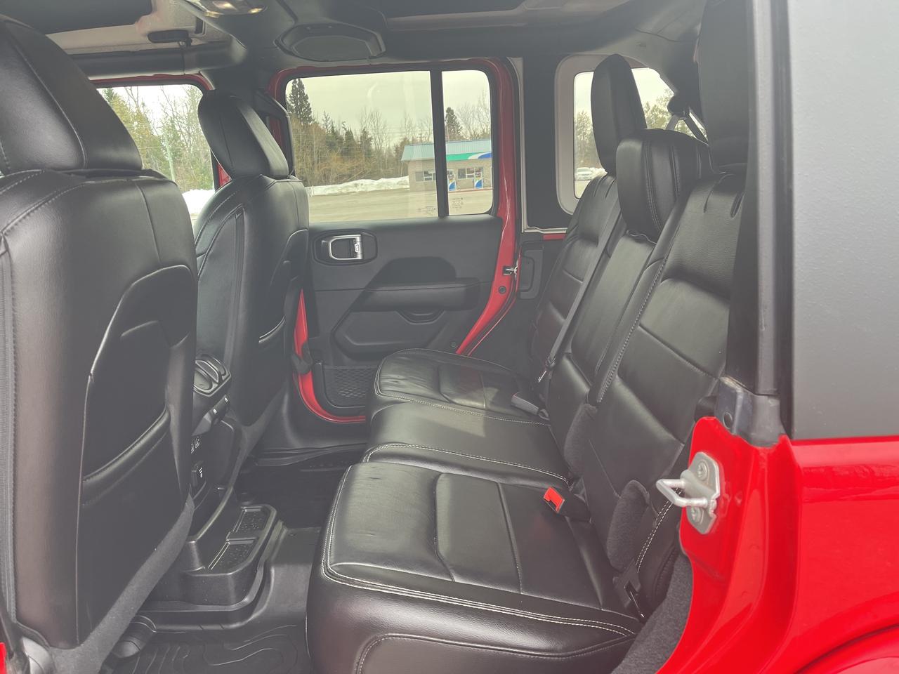 2019 Jeep WRANGLER UNLIMITED Sahara - Htd Leather - Remote Start Photo