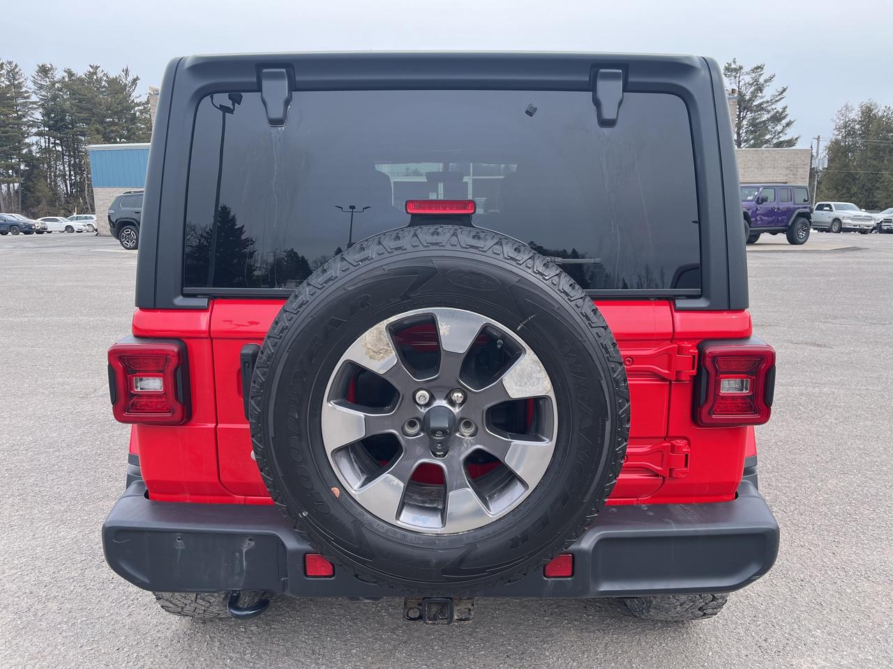 2019 Jeep WRANGLER UNLIMITED Sahara - Htd Leather - Remote Start Photo