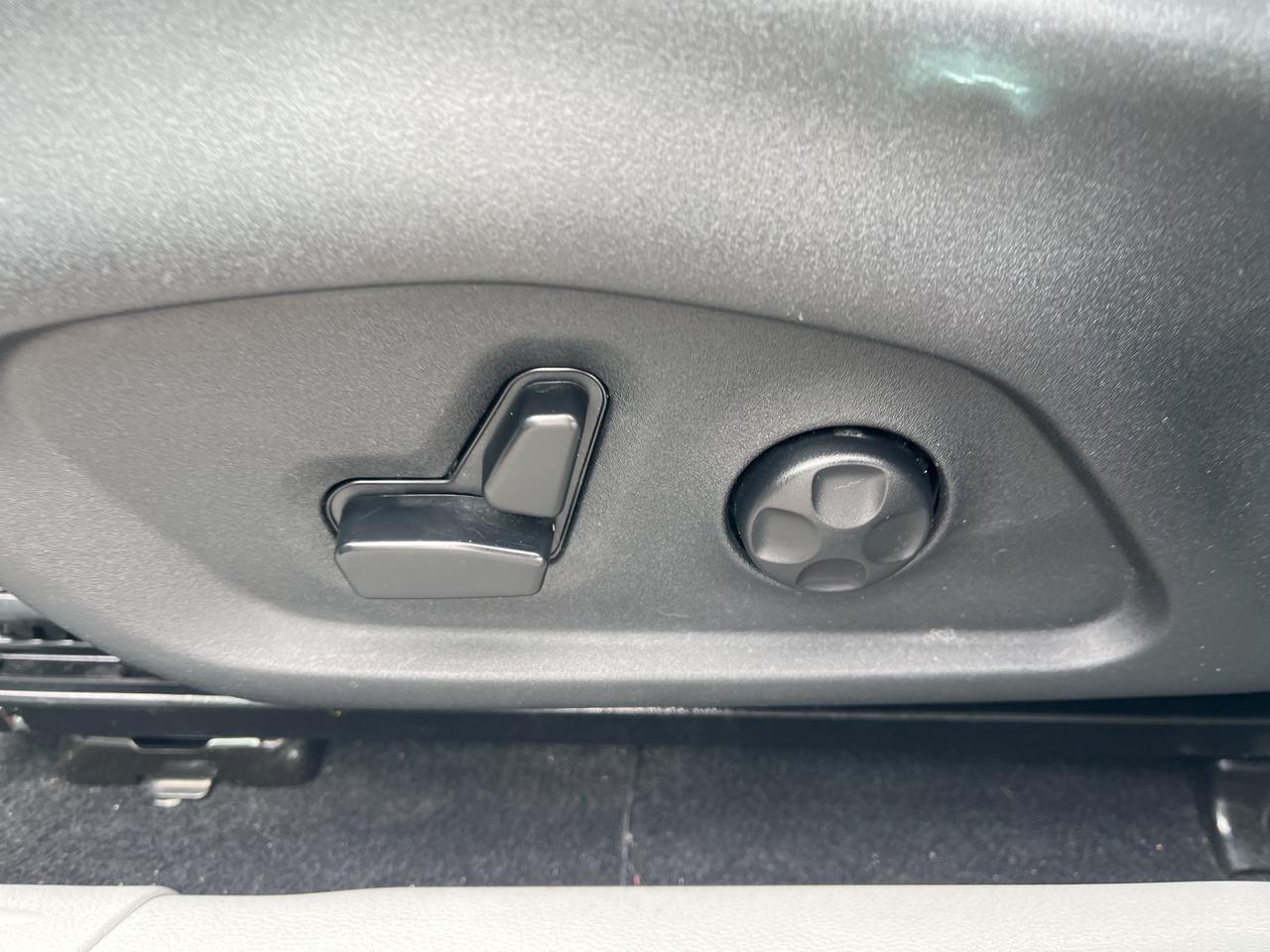 2018 Jeep Compass North - Htd Seats/Wheel - Nav Photo