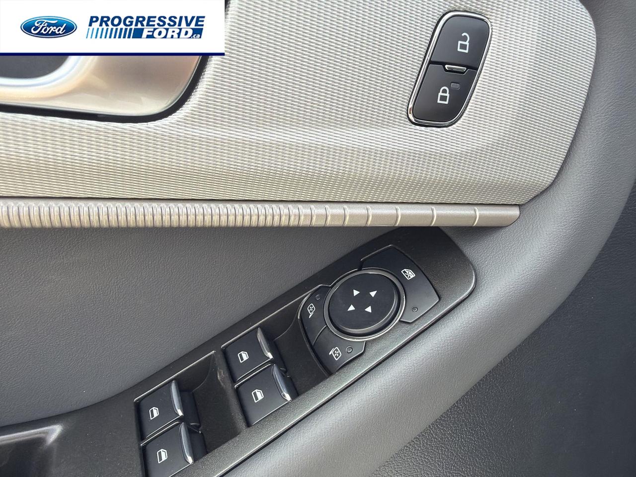 2026 Ford Explorer Active 4dr 4x4 Photo