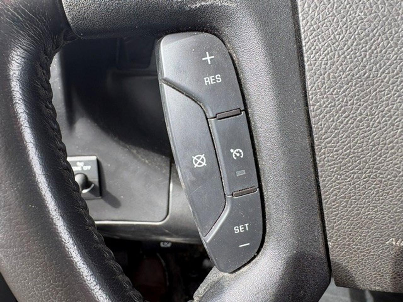 2023 Chevrolet Express Commercial Cutaway  Photo