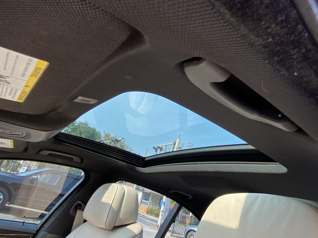 2013 BMW 5 Series 4DR SDN 550I XDRIVE AWD Photo4