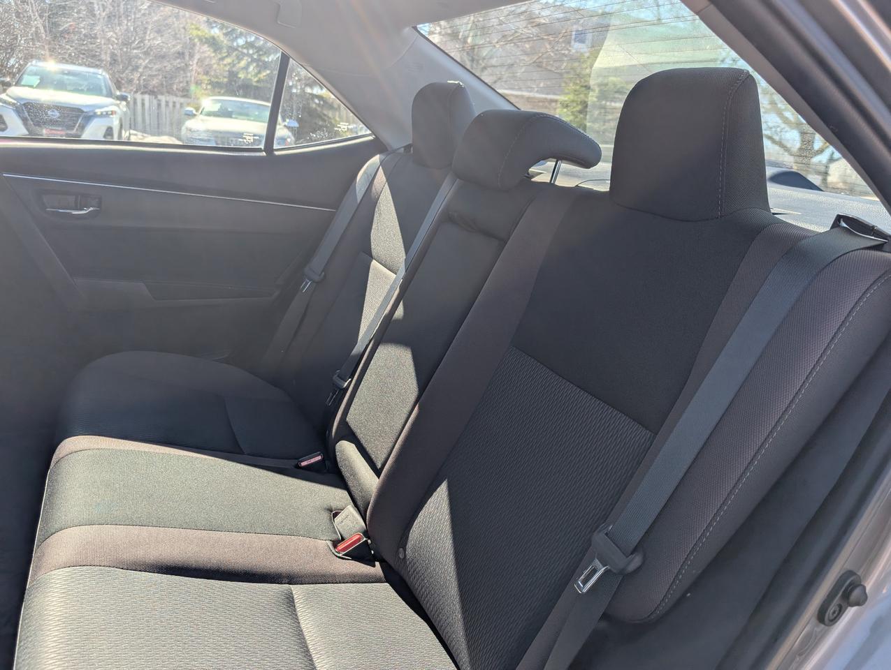 2017 Toyota Corolla LE (CVT) 4dr Sedan Photo