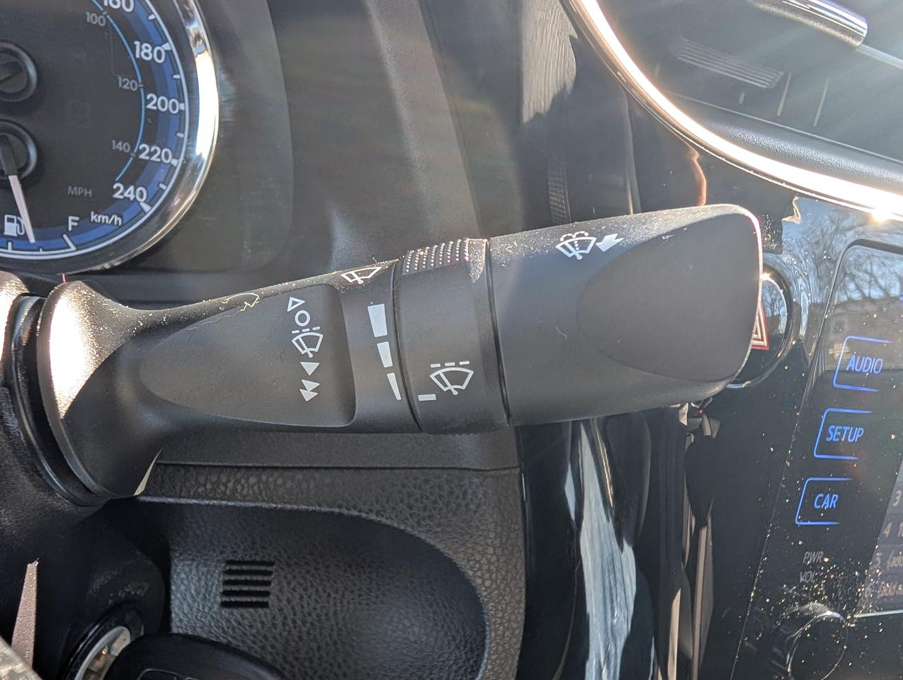 2017 Toyota Corolla LE (CVT) 4dr Sedan Photo