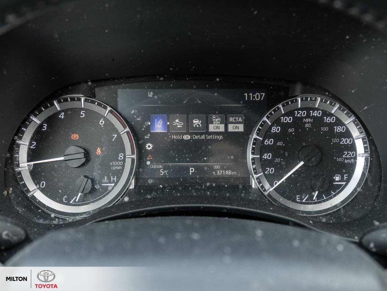 2023 Toyota Highlander LEATHER HEATED STEERING TOYOTA MULITMEDIA CONNECTE Photo