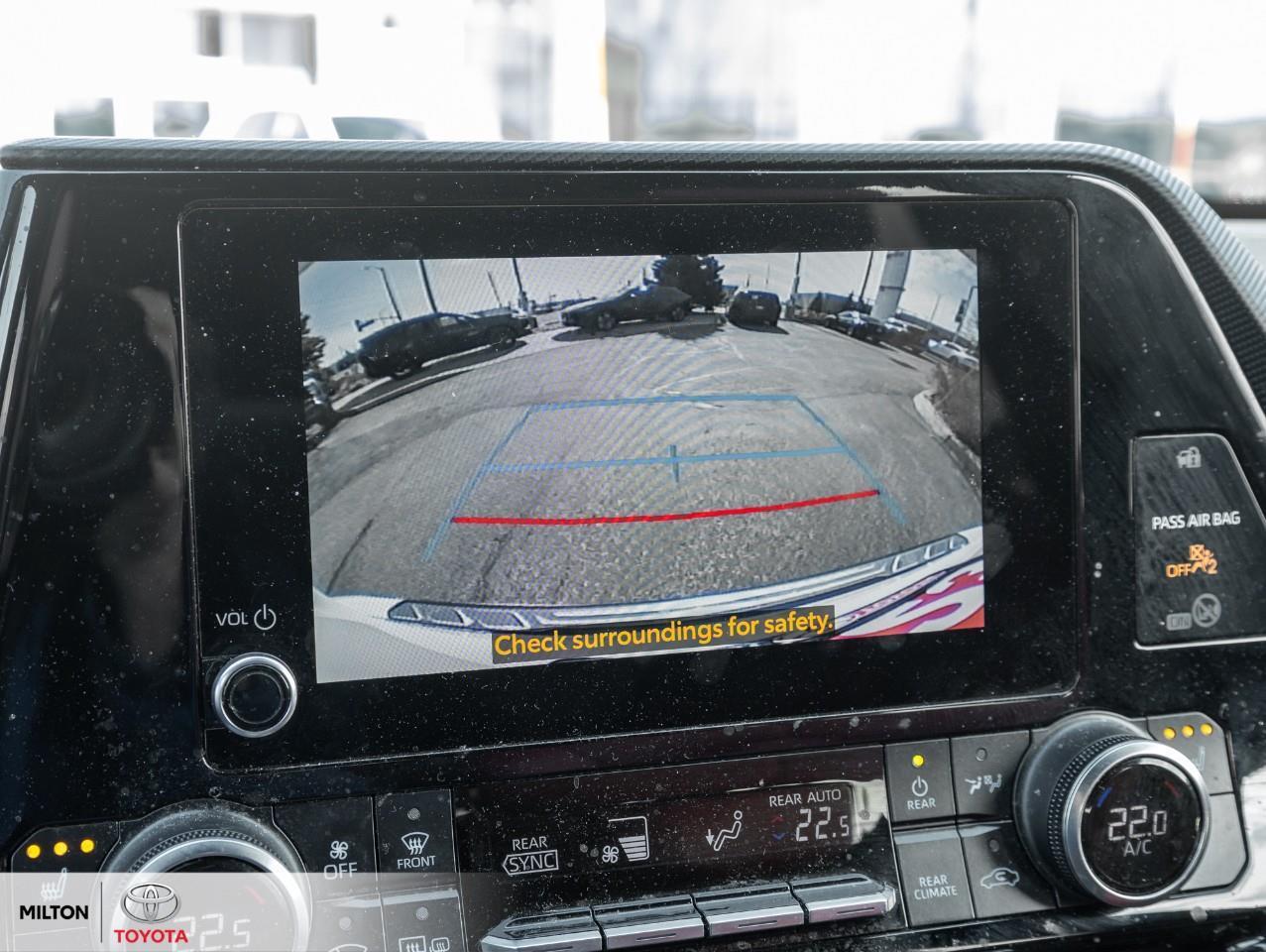 2023 Toyota Highlander LEATHER HEATED STEERING TOYOTA MULITMEDIA CONNECTE Photo