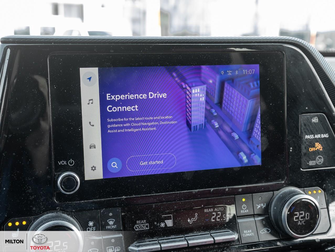 2023 Toyota Highlander LEATHER HEATED STEERING TOYOTA MULITMEDIA CONNECTE Photo