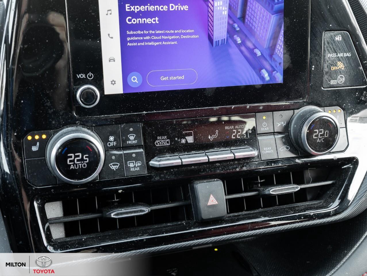 2023 Toyota Highlander LEATHER HEATED STEERING TOYOTA MULITMEDIA CONNECTE Photo