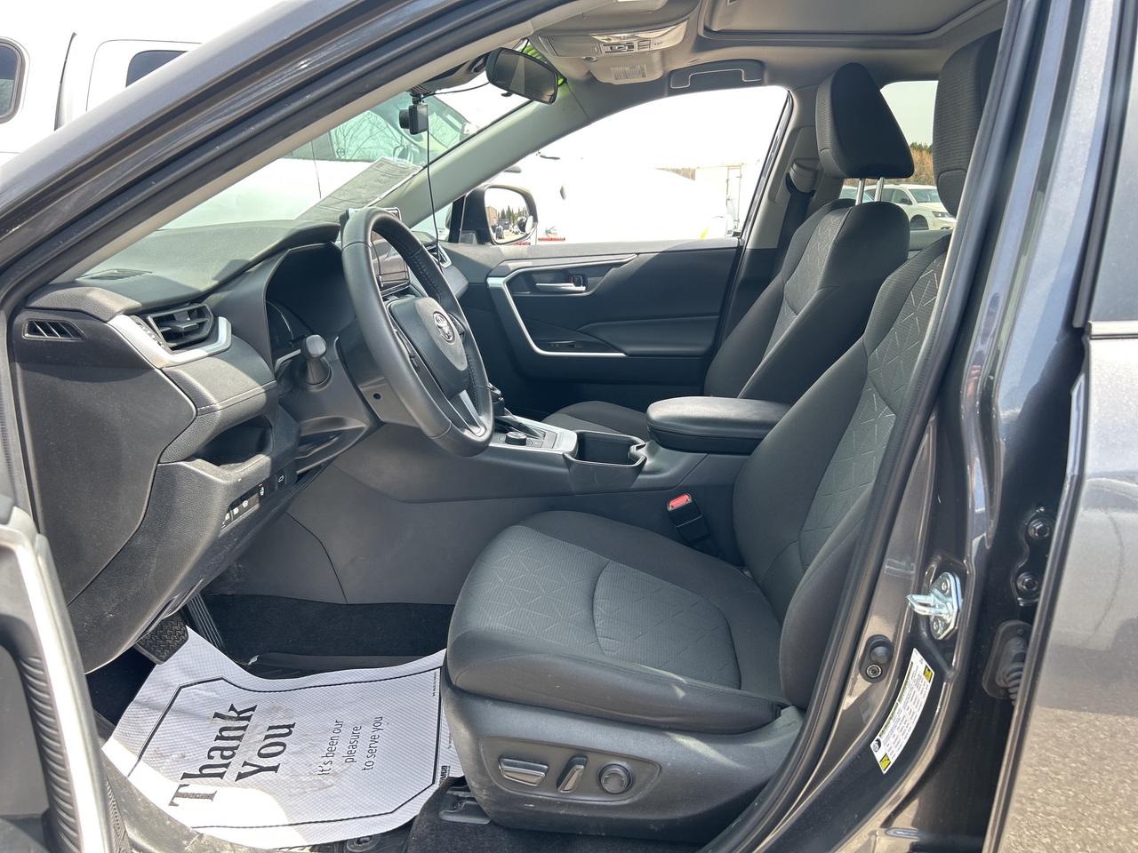 2023 Toyota RAV4 Hybrid XLE AWD   Sunroof   Heated Seats & Steering Wheel Photo