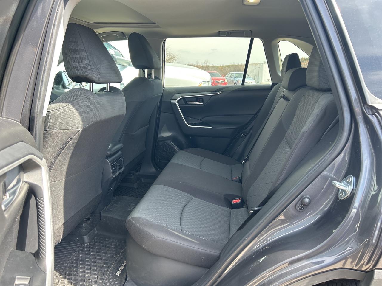 2023 Toyota RAV4 Hybrid XLE AWD   Sunroof   Heated Seats & Steering Wheel Photo