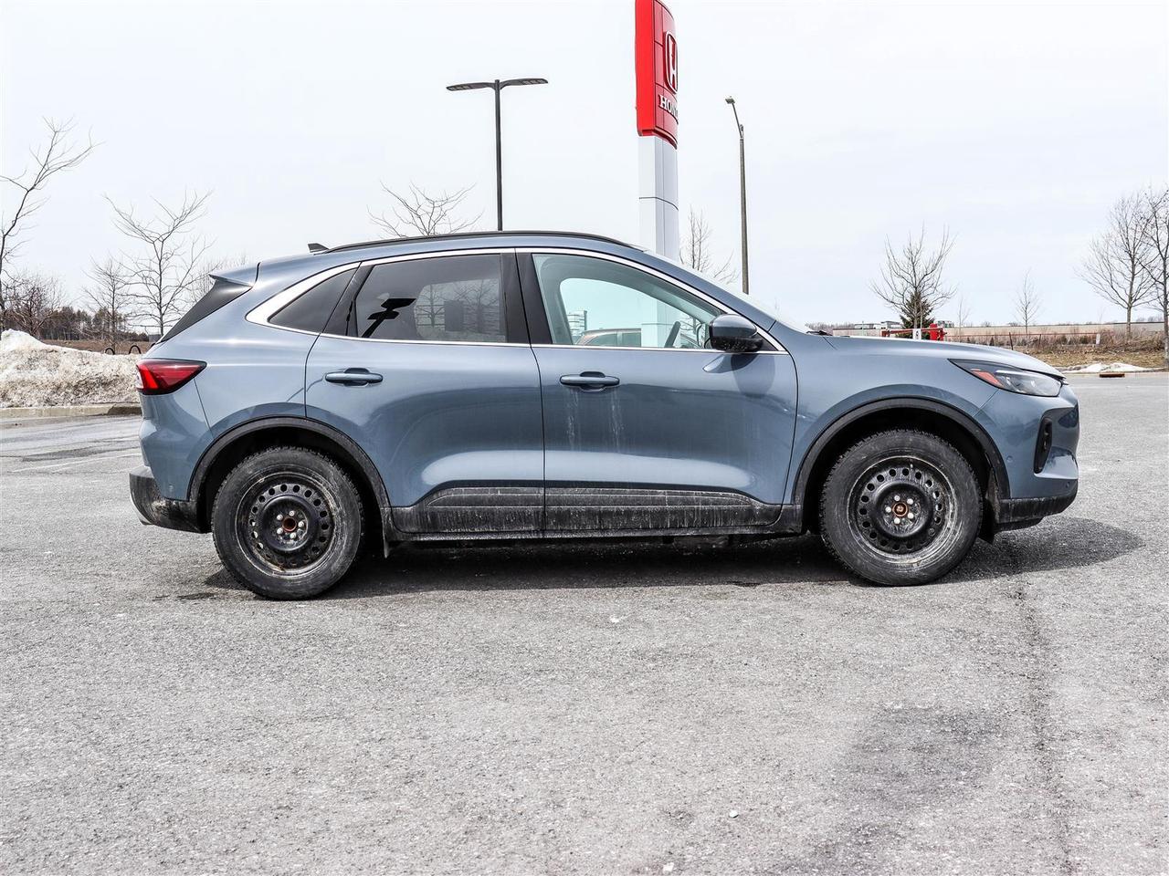 2024 Ford Escape PHEV 4dr Front-Wheel Drive Photo