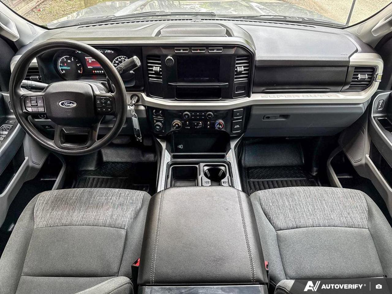 2023 Ford F-450 SUPER DUTY XLT   REAR CAMERA   POWER STEERING Photo