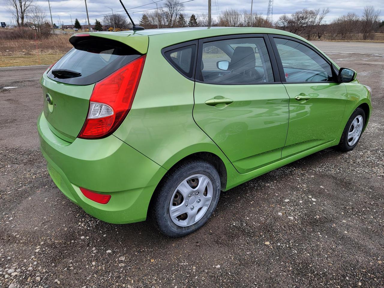 2014 Hyundai Accent 5DR HB AUTO GL Photo