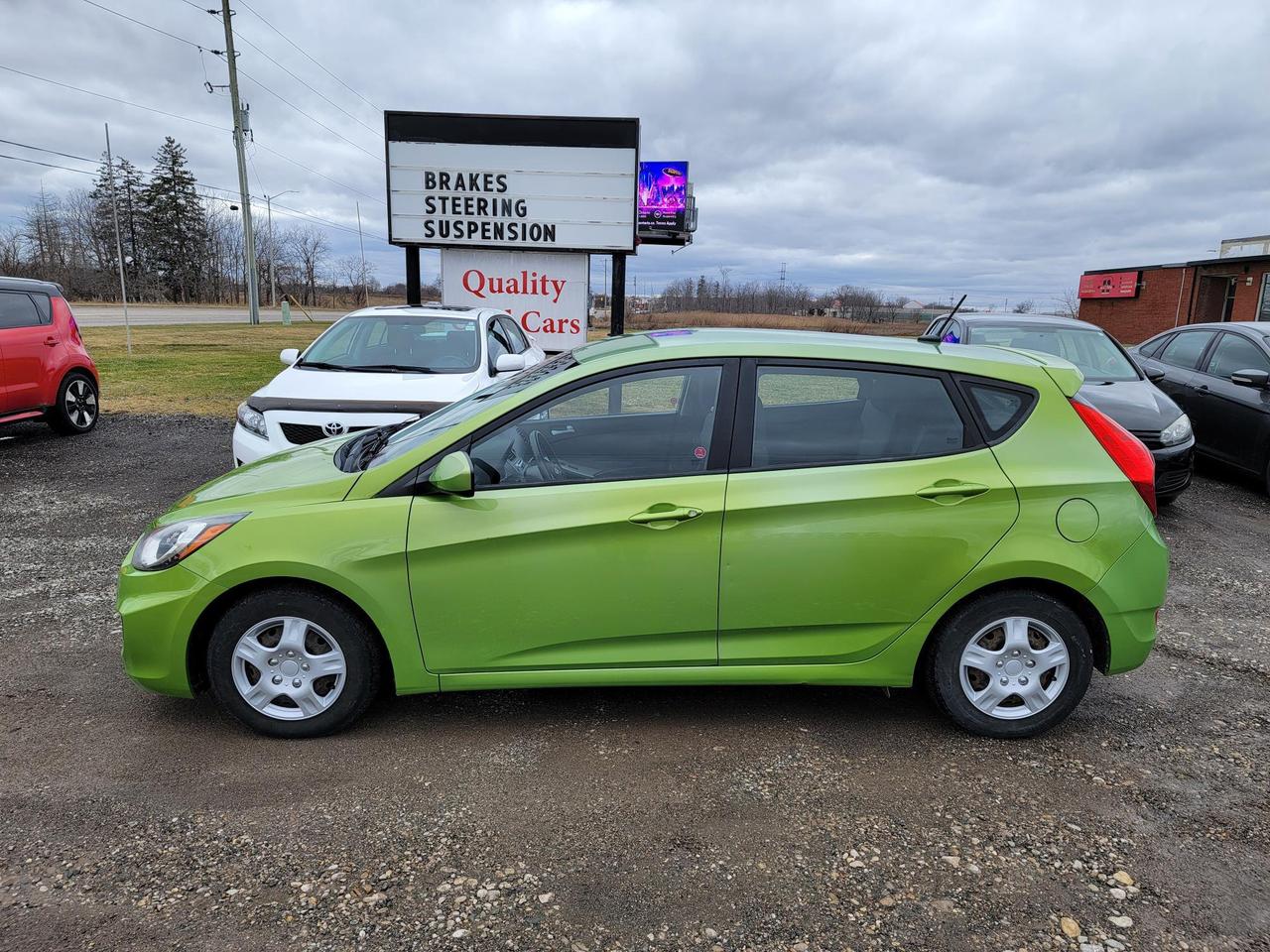 2014 Hyundai Accent 5DR HB AUTO GL Photo