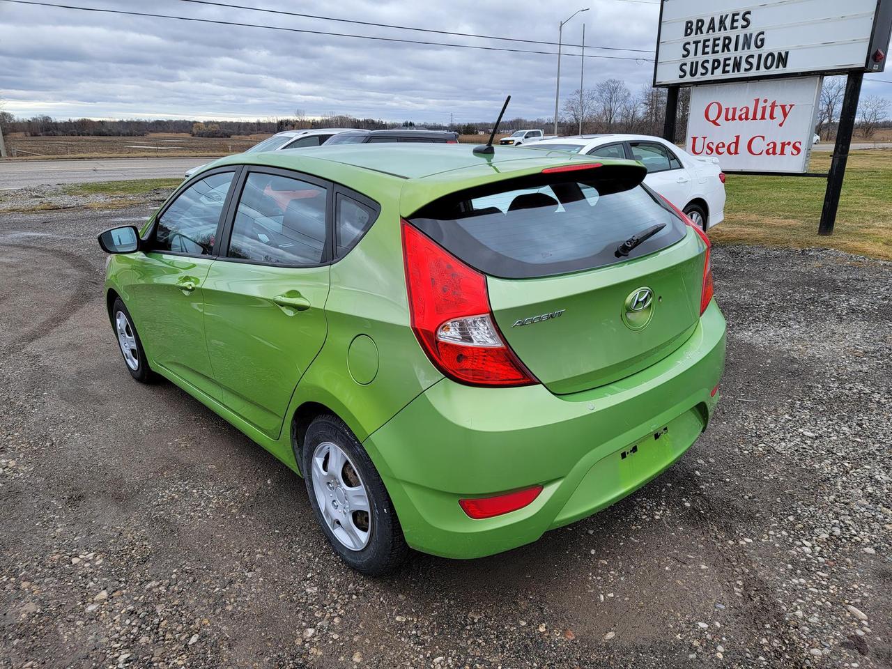 2014 Hyundai Accent 5DR HB AUTO GL Photo