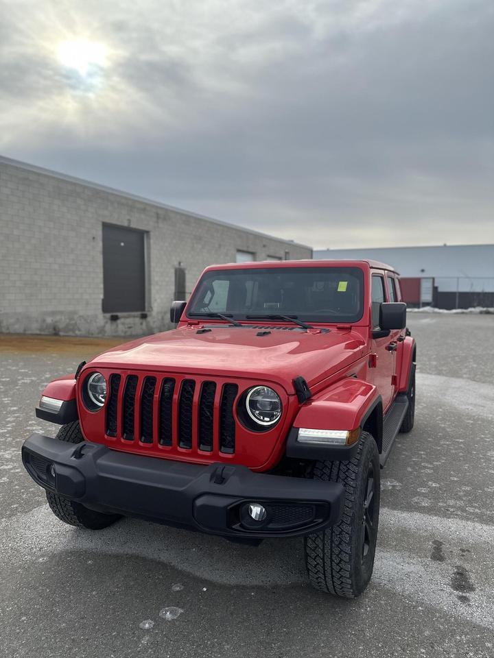 2021 Jeep Wrangler UNLIMITED ALTITUDE 4x4, NAVI, LEATHER, ALLOYS Photo