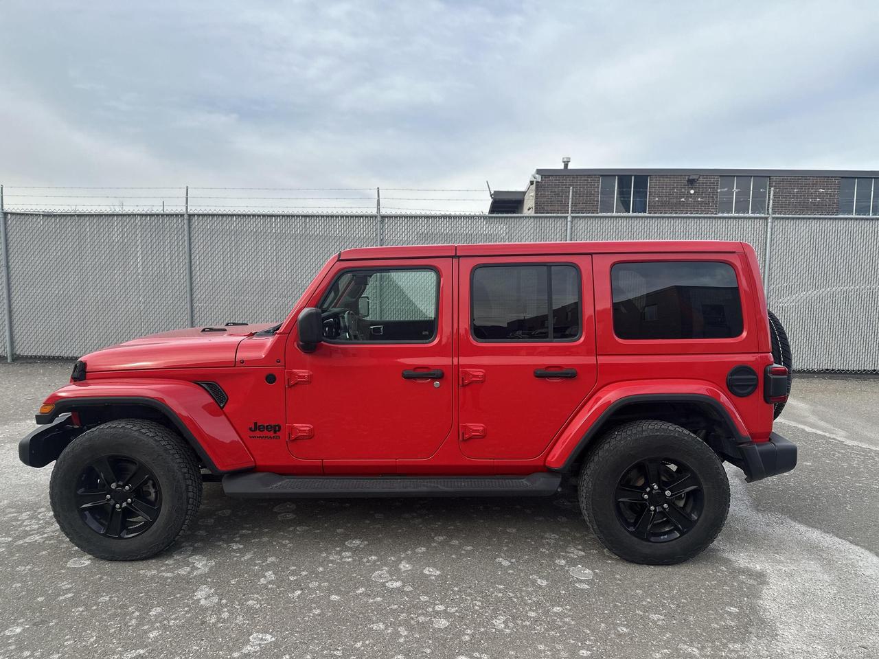 2021 Jeep Wrangler UNLIMITED ALTITUDE 4x4, NAVI, LEATHER, ALLOYS Photo3