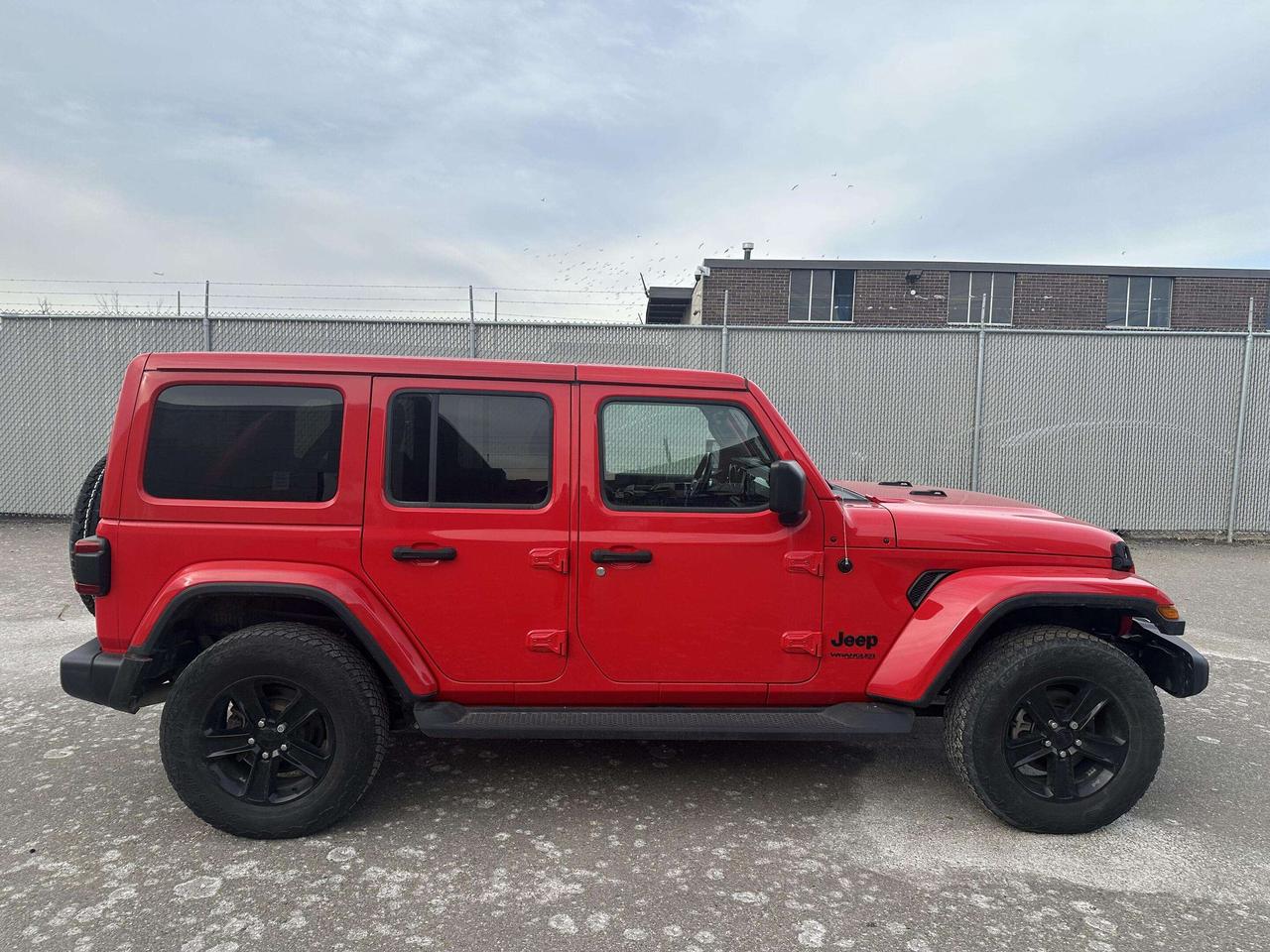 2021 Jeep Wrangler UNLIMITED ALTITUDE 4x4, NAVI, LEATHER, ALLOYS Photo