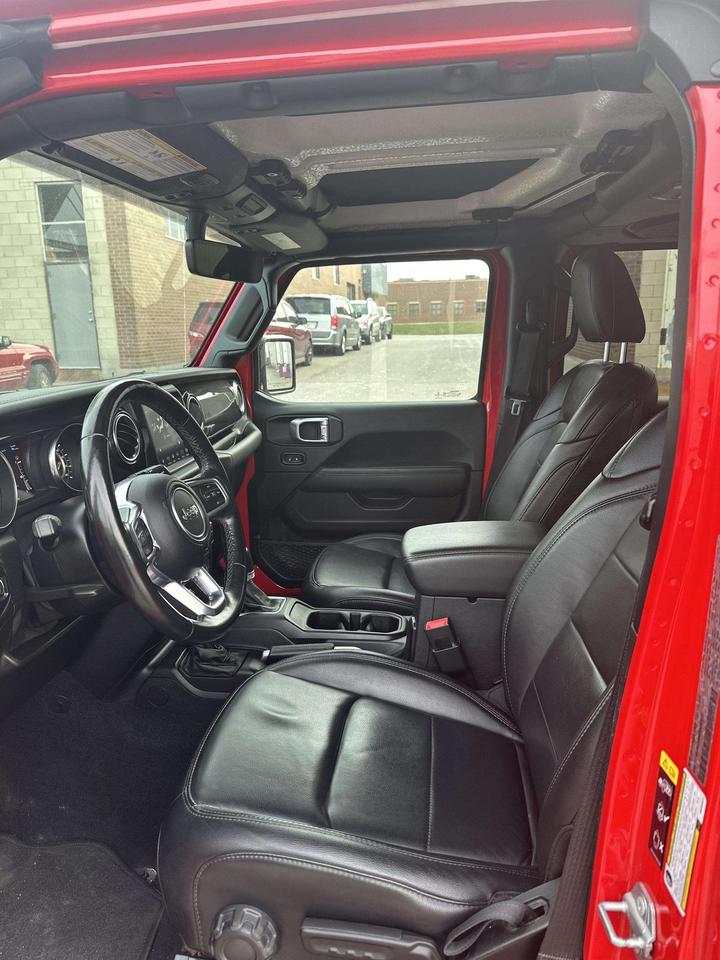 2021 Jeep Wrangler UNLIMITED ALTITUDE 4x4, NAVI, LEATHER, ALLOYS Photo