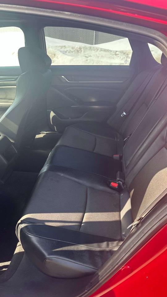 2018 Honda Accord Sport Photo