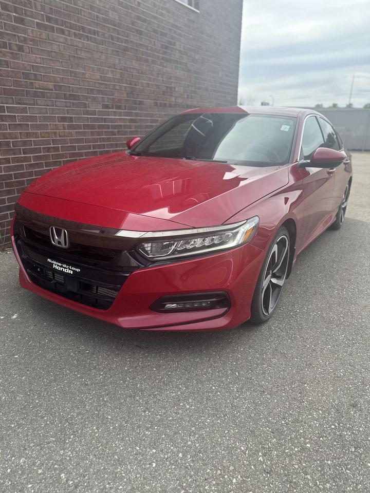 2018 Honda Accord Sport Photo