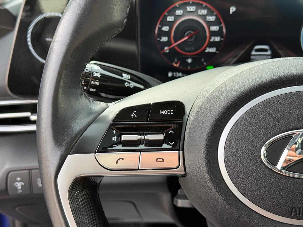 2023 Hyundai Elantra LUXURY   HYBRID   NO ACCIDENT Photo