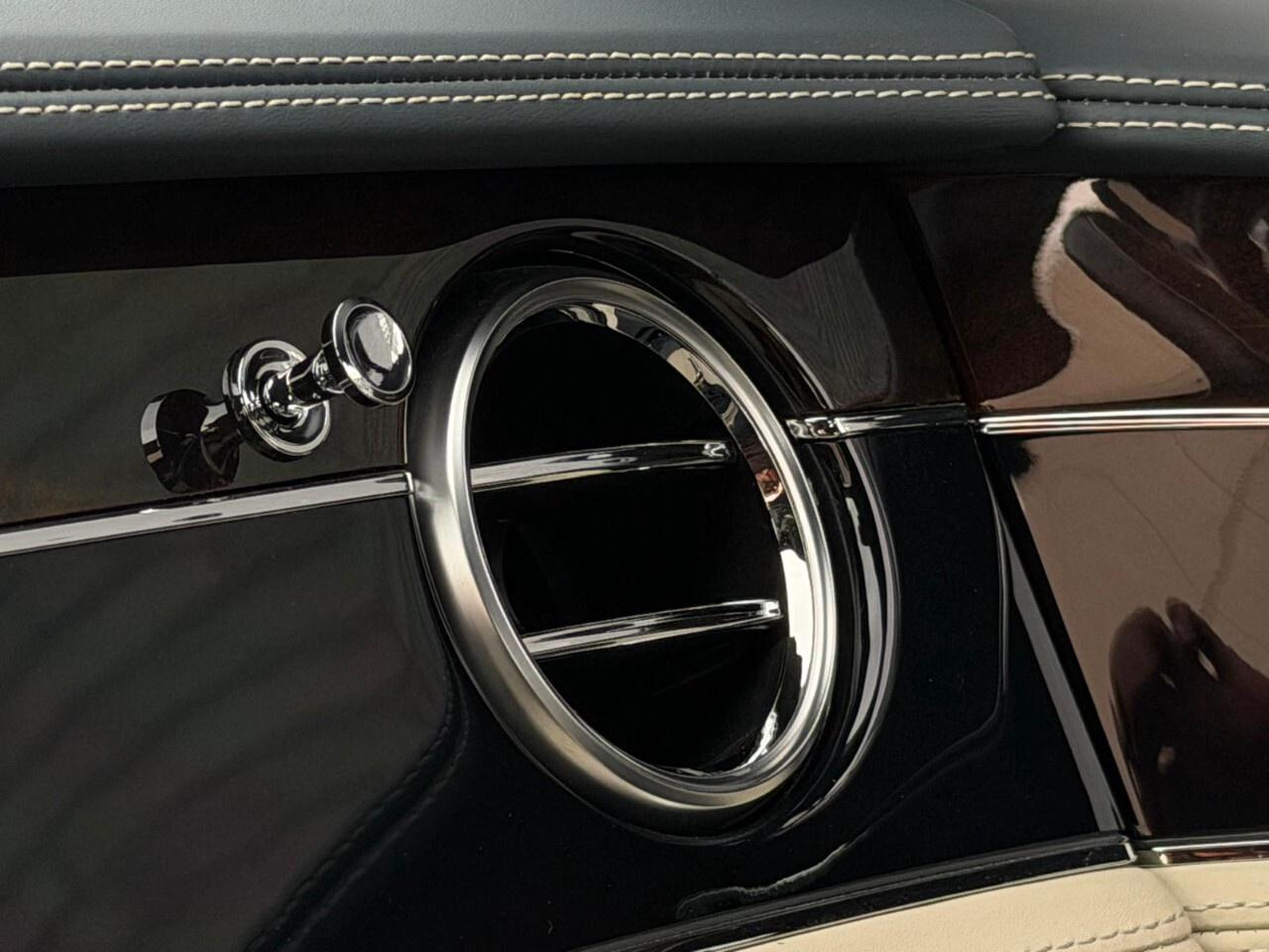 2020 Bentley Continental  Photo