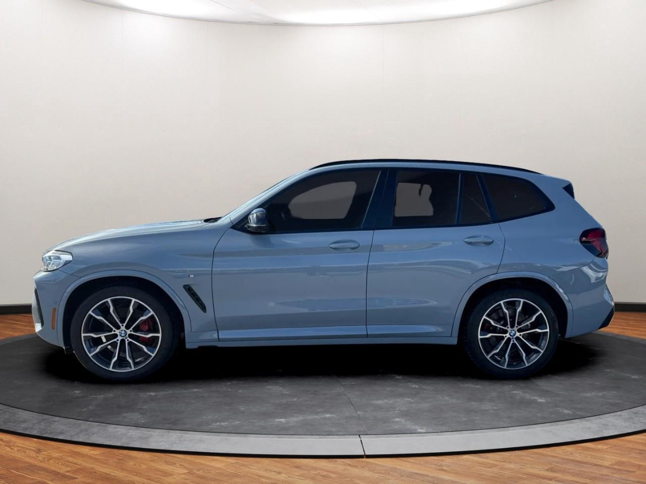 2023 BMW X3 M40i Photo