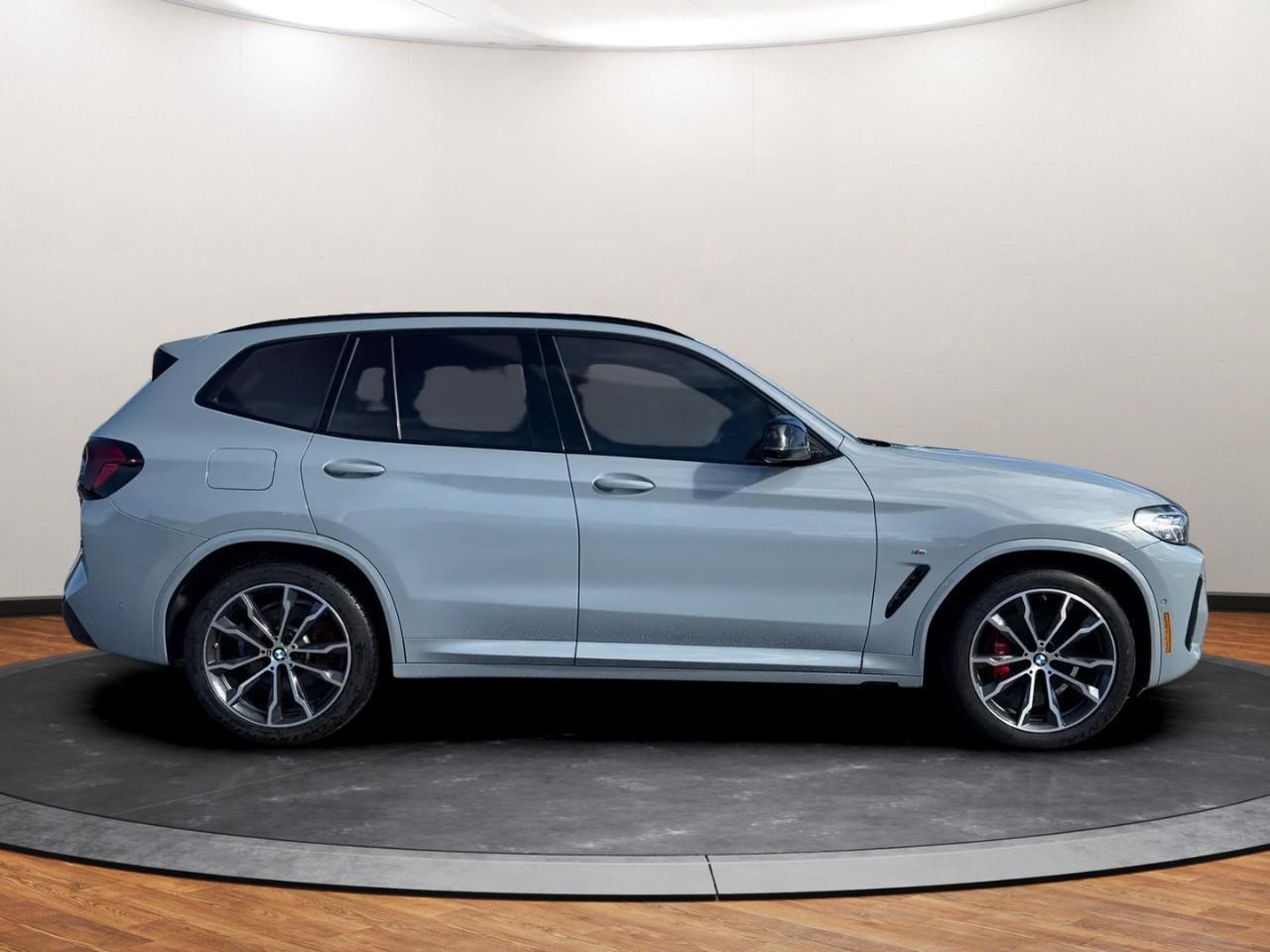 2023 BMW X3 M40i Photo