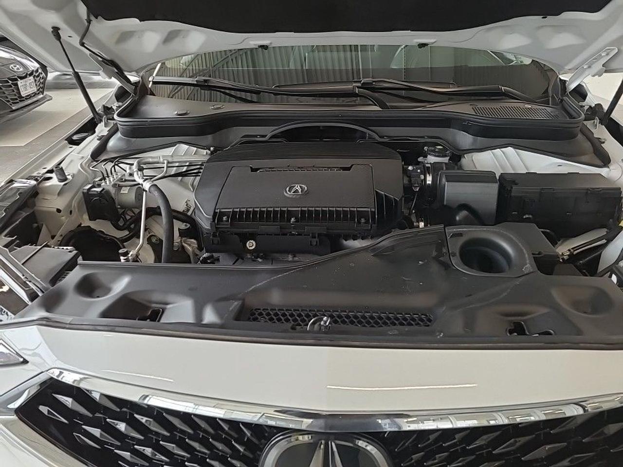 2024 Acura MDX Platinum Elite SH-AWD (Top Line Model) Photo