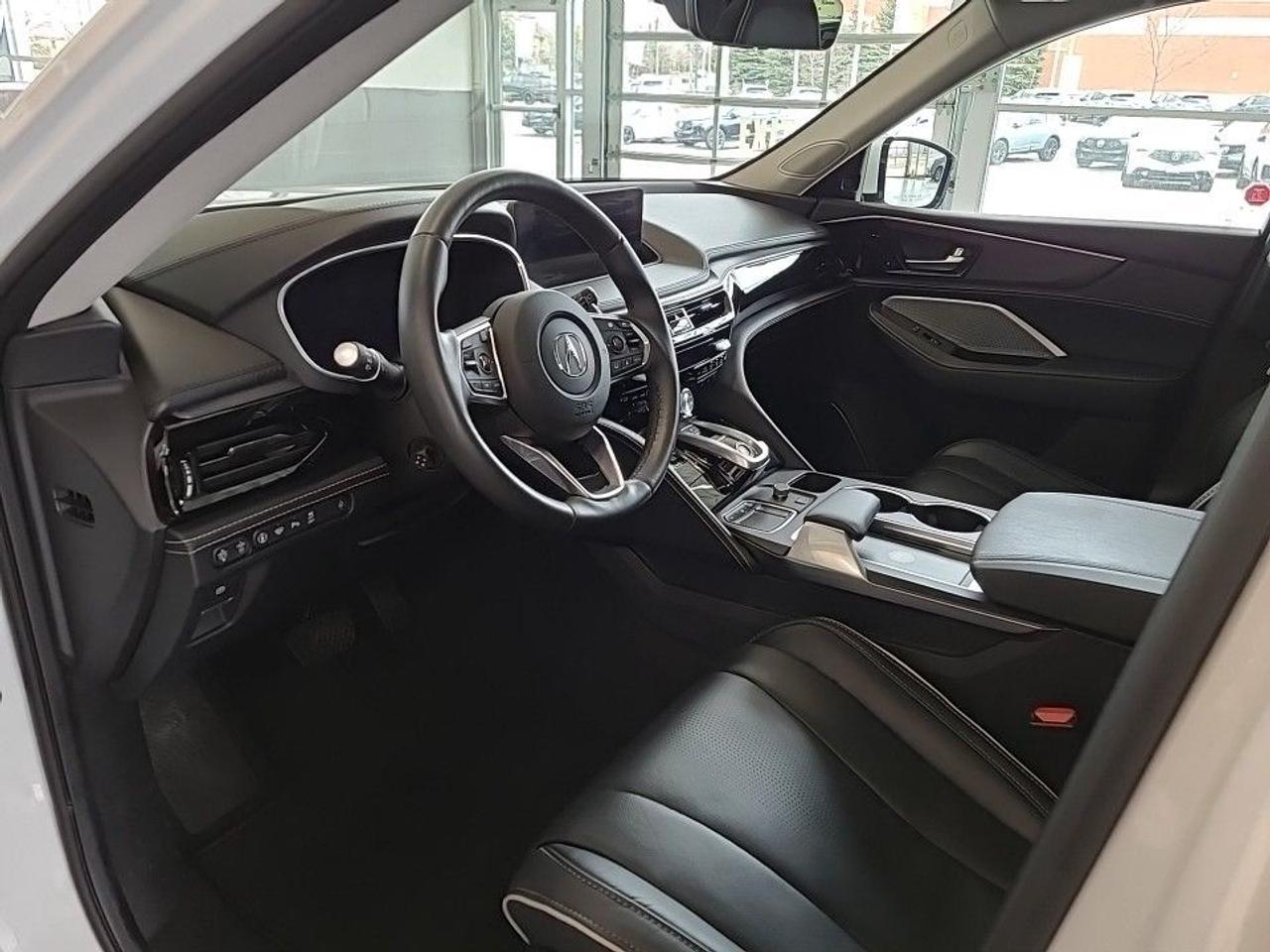 2024 Acura MDX Platinum Elite SH-AWD (Top Line Model) Photo