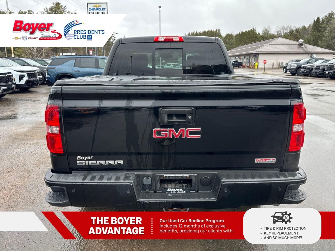 2015 GMC Sierra 1500 4WD CREW CAB 143.5" SLE Photo