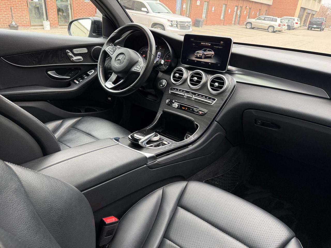 2019 Mercedes-Benz GLC-Class GLC 300 4MATIC Coupe Photo