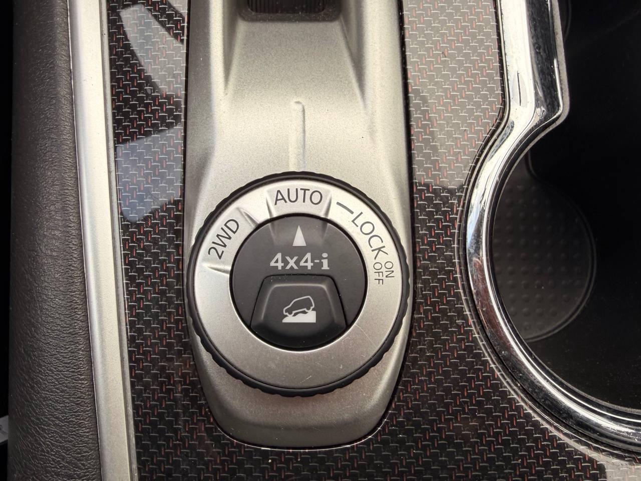 2019 Nissan Pathfinder SV AWD, ROCK CREEK EDITION, NO ACCIDENT Photo