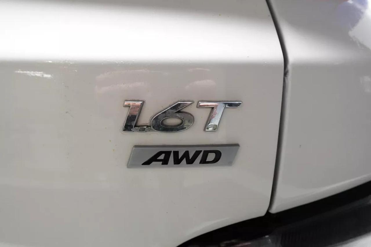 2023 Hyundai KONA N LINE   HEATED SEATS   HEATED WHEEL   ALL WHEEL D Photo