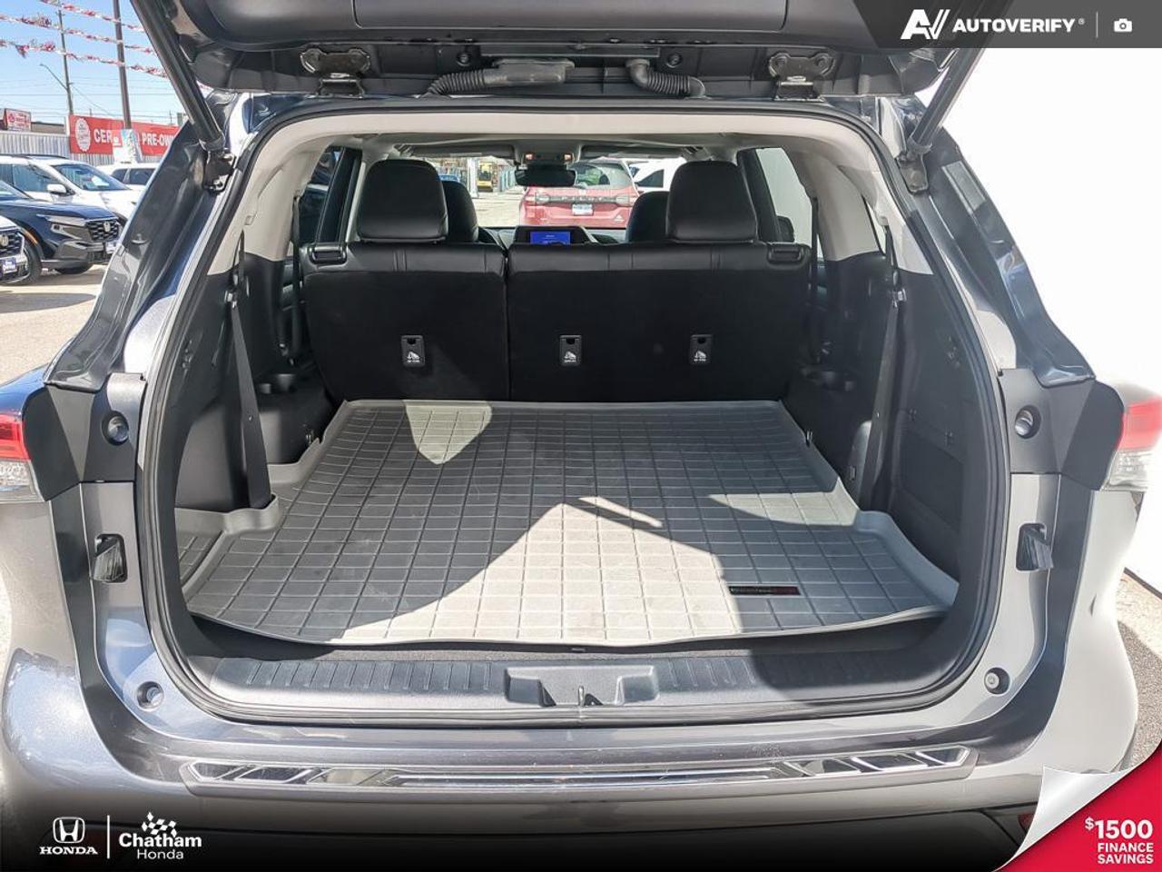 2023 Toyota Highlander XLE Photo