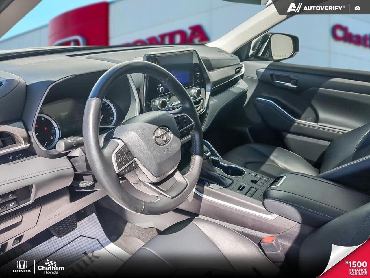2023 Toyota Highlander XLE Photo